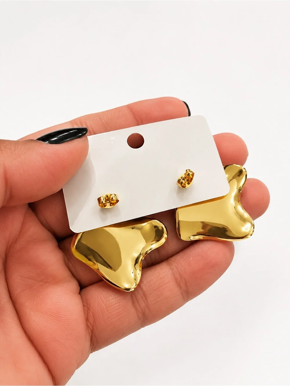Stainless Steel Beige Resin Flower Clip-On Earrings